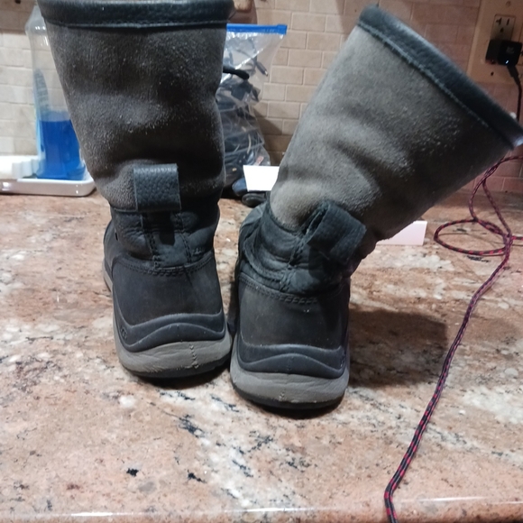 UGG Women's Adirondack III Black Grey Waterproof Leather Snow Boots. Size 8 - Picture 5 of 11